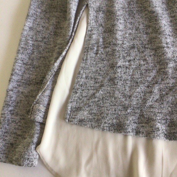 WHITE HOUSE BLACK MARKET LAYERED TOP SMALL - Picture 11 of 16